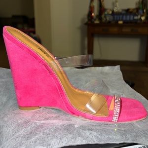 Fashion Nova Hampton Vibes Wedges size 8
